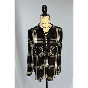 Express Women's Size Medium Black White Button Down Long Sleeve Shirt Western